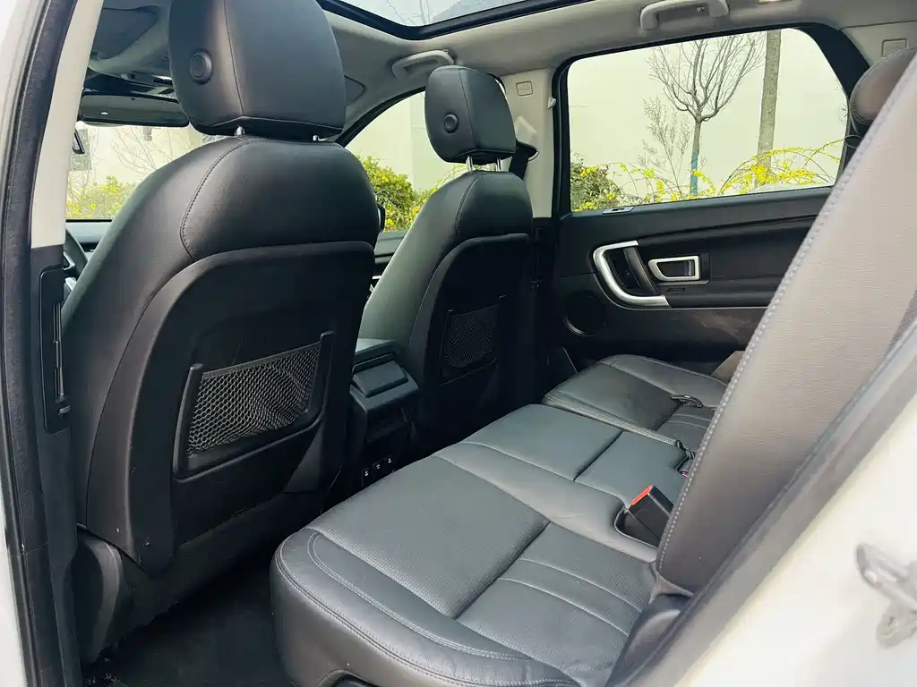Land Rover Discovery Sport — фото 13