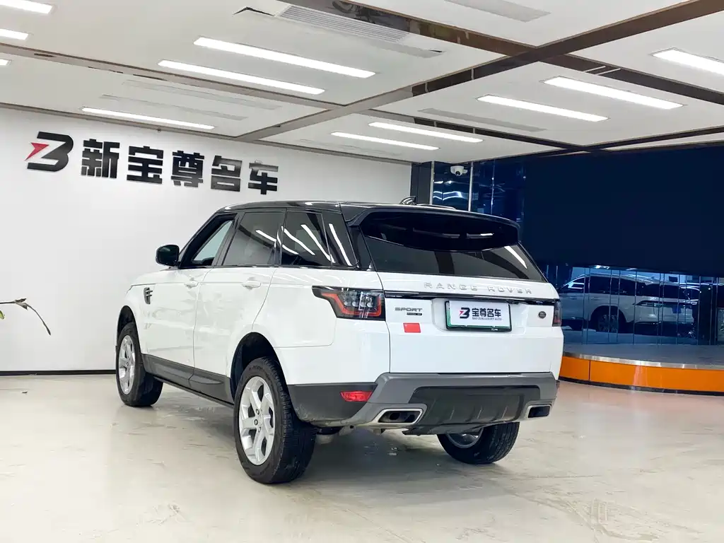 Land Rover Sport PHEV — фото 17