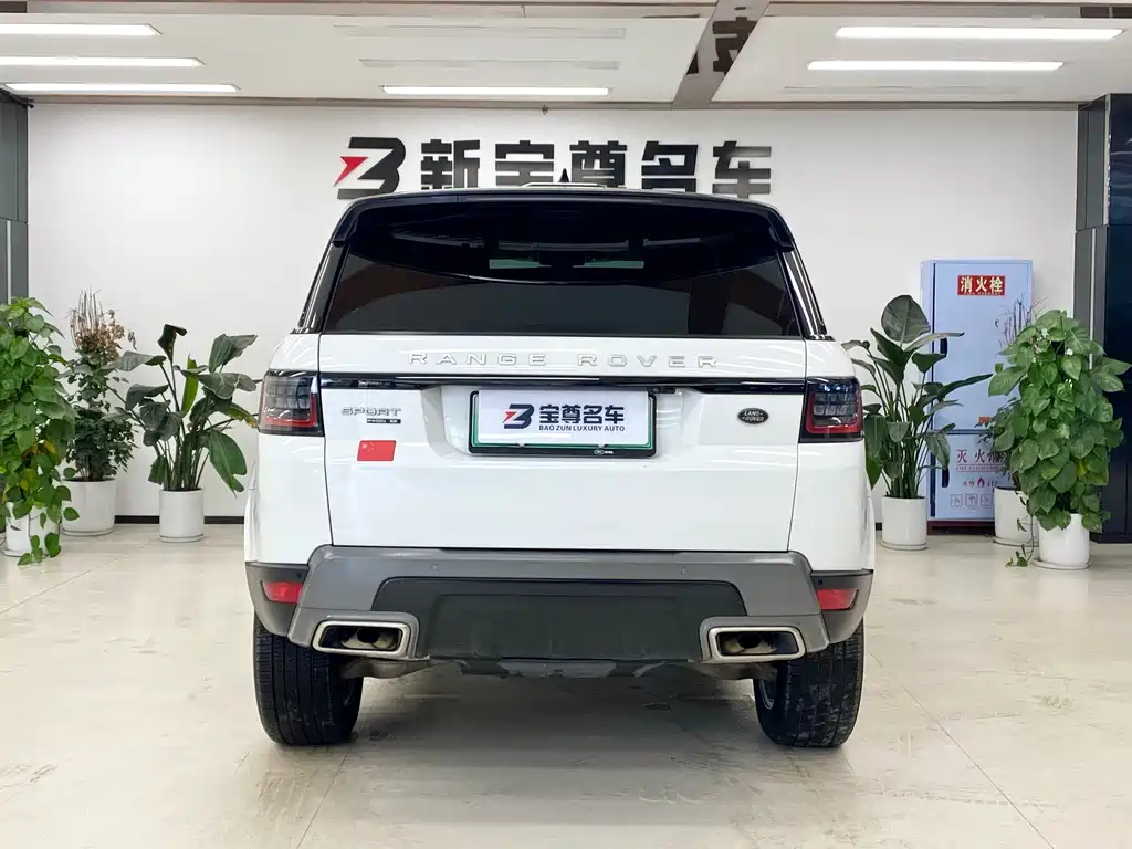 Land Rover Sport PHEV — фото 19