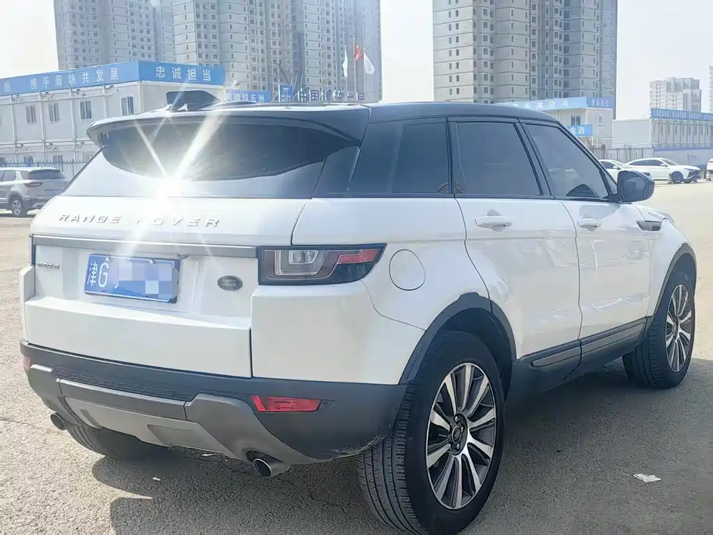 Land Rover Evoque — фото 6