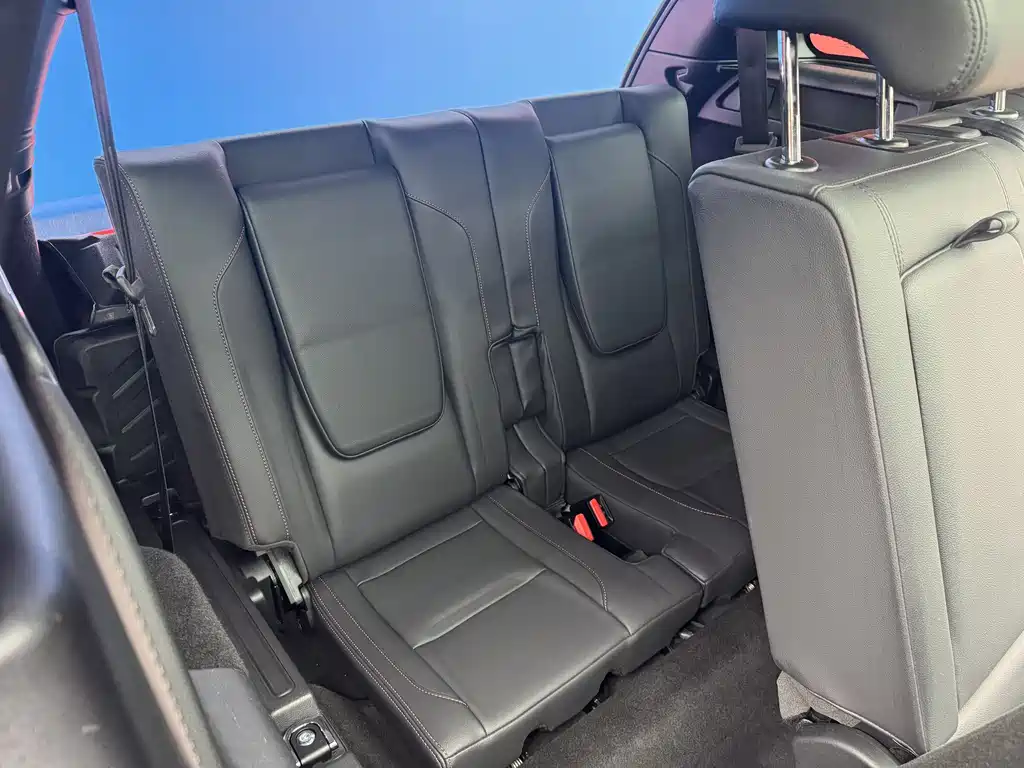 Land Rover Discovery Sport — фото 17