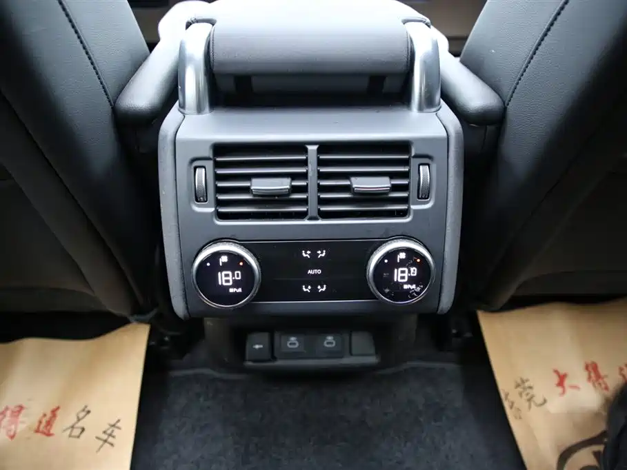 Land Rover Discovery — фото 13