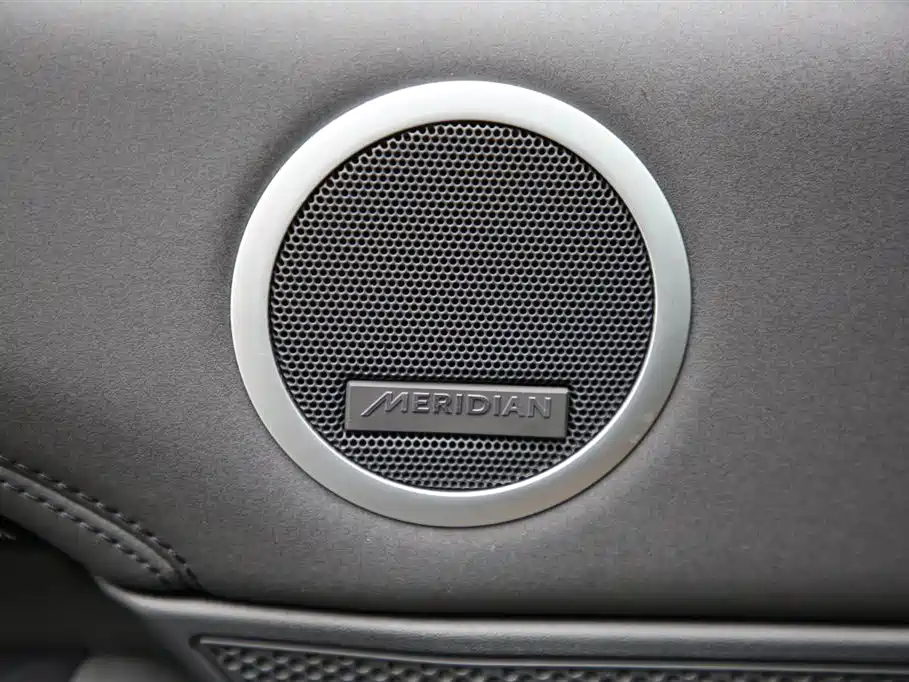 Land Rover Discovery — фото 14