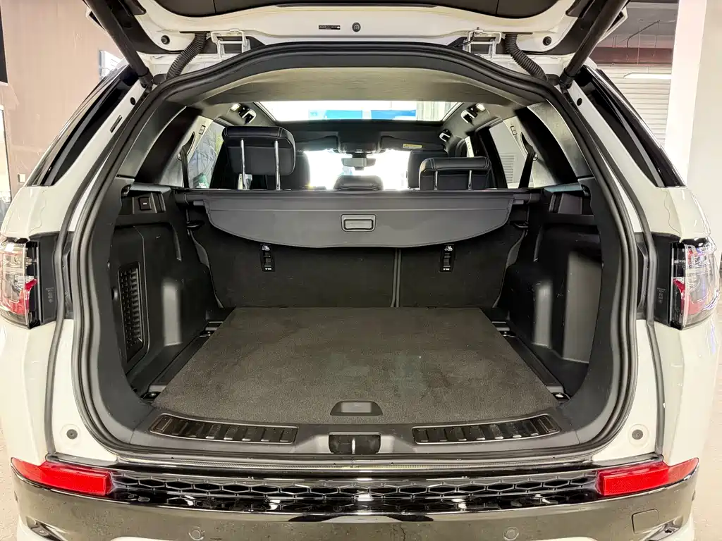 Land Rover Discovery Sport — фото 22