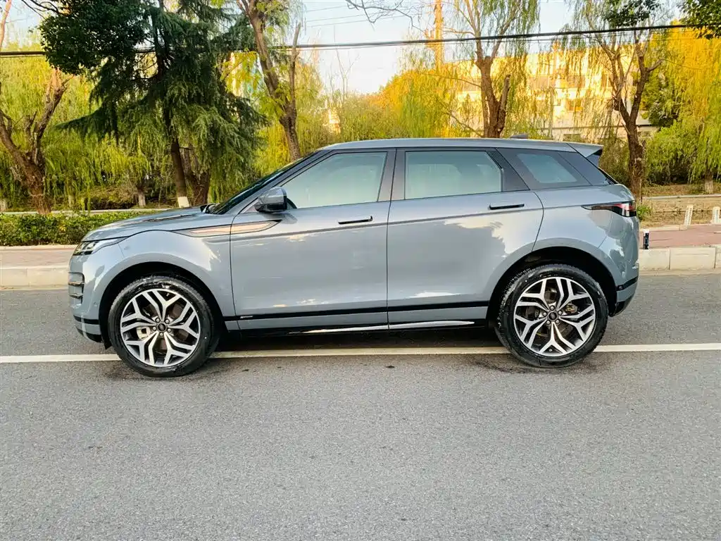 Land Rover Evoque — фото 6
