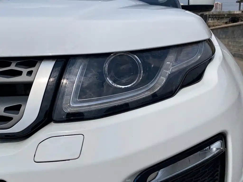 Land Rover Evoque — фото 17