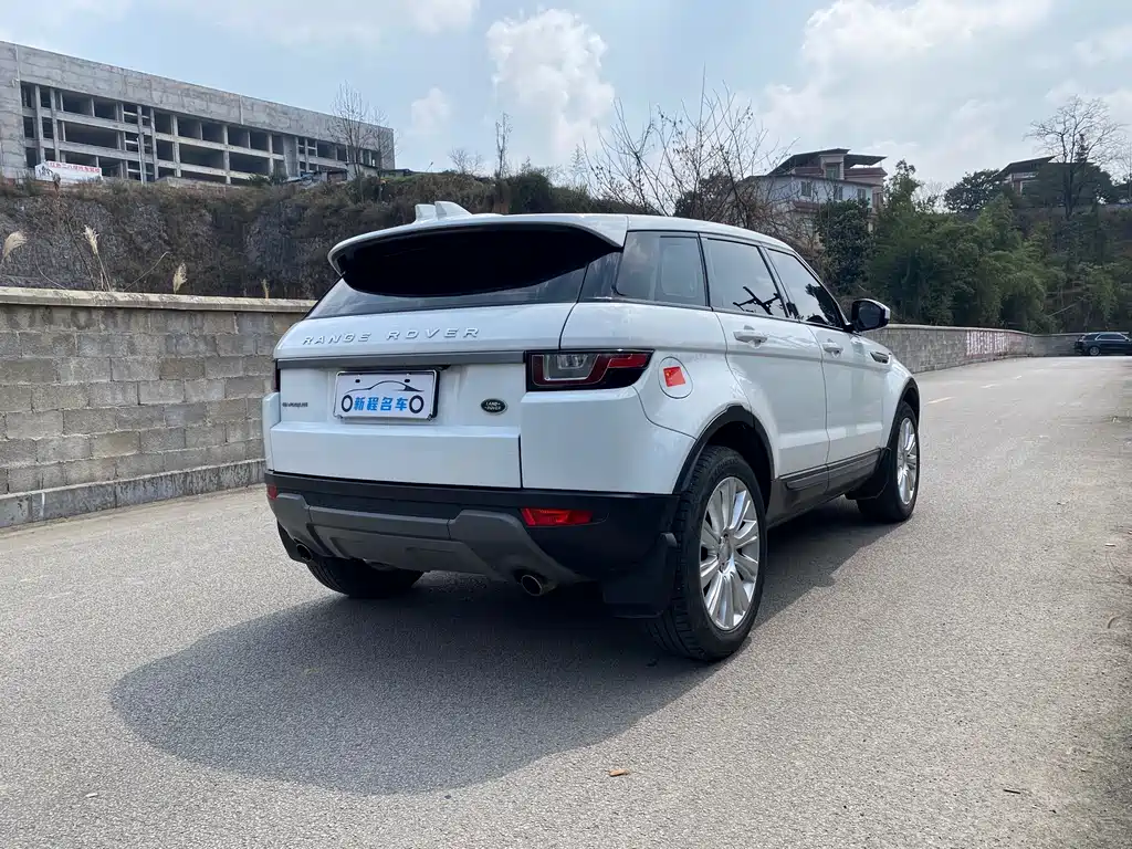 Land Rover Evoque — фото 6