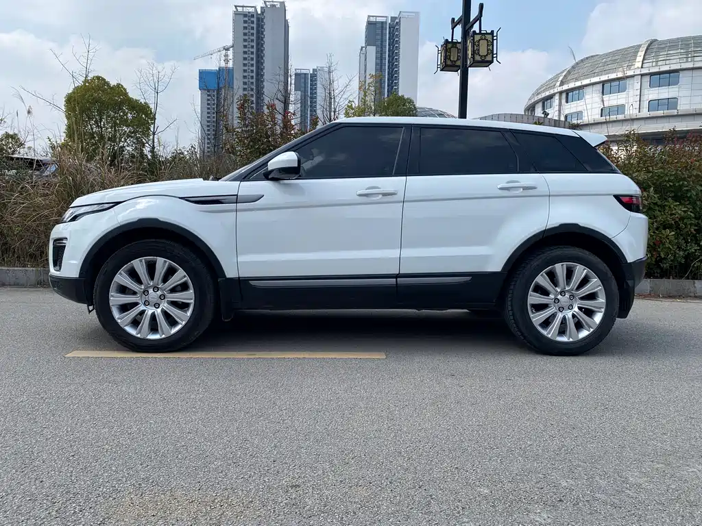 Land Rover Evoque — фото 7