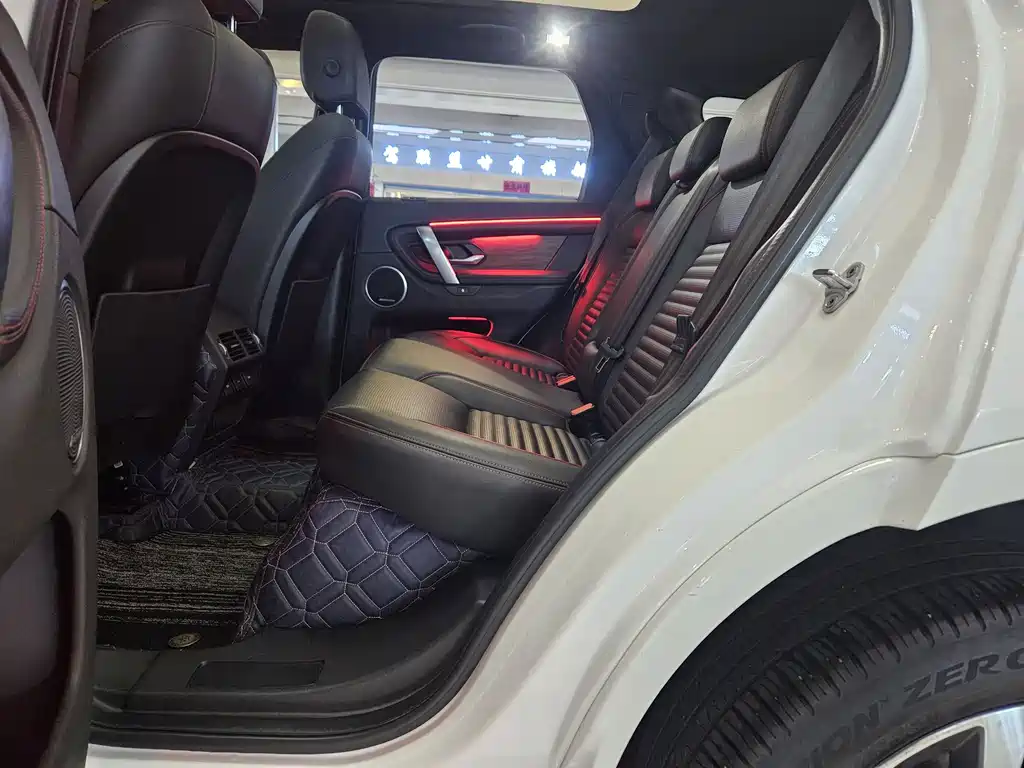 Land Rover Discovery Sport — фото 13