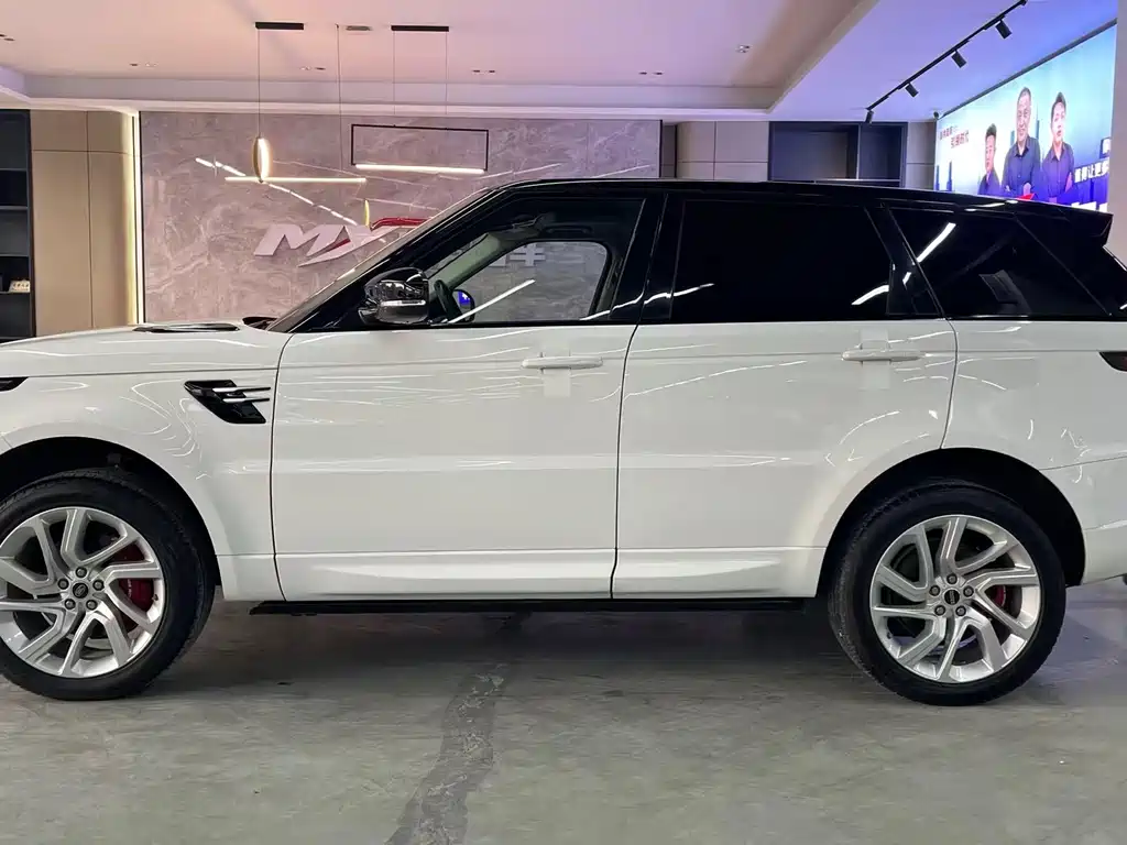 Land Rover Sport — фото 20