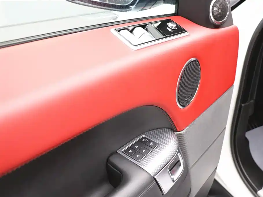 Land Rover Sport — фото 11