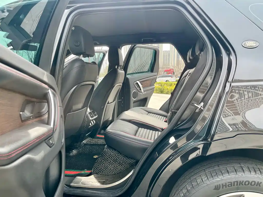 Land Rover Discovery Sport — фото 15