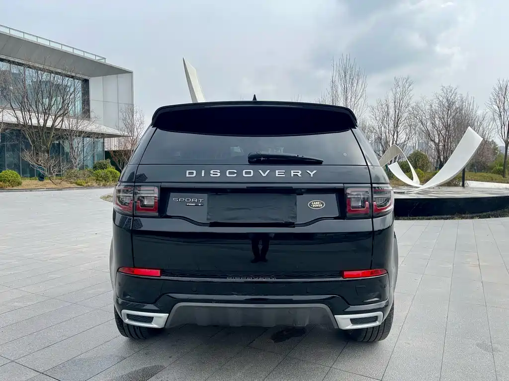 Land Rover Discovery Sport — фото 19