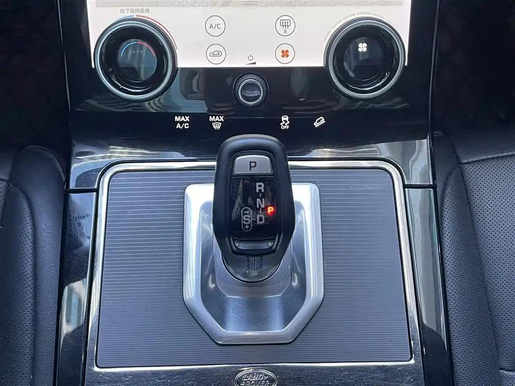 Land Rover Evoque — фото 13