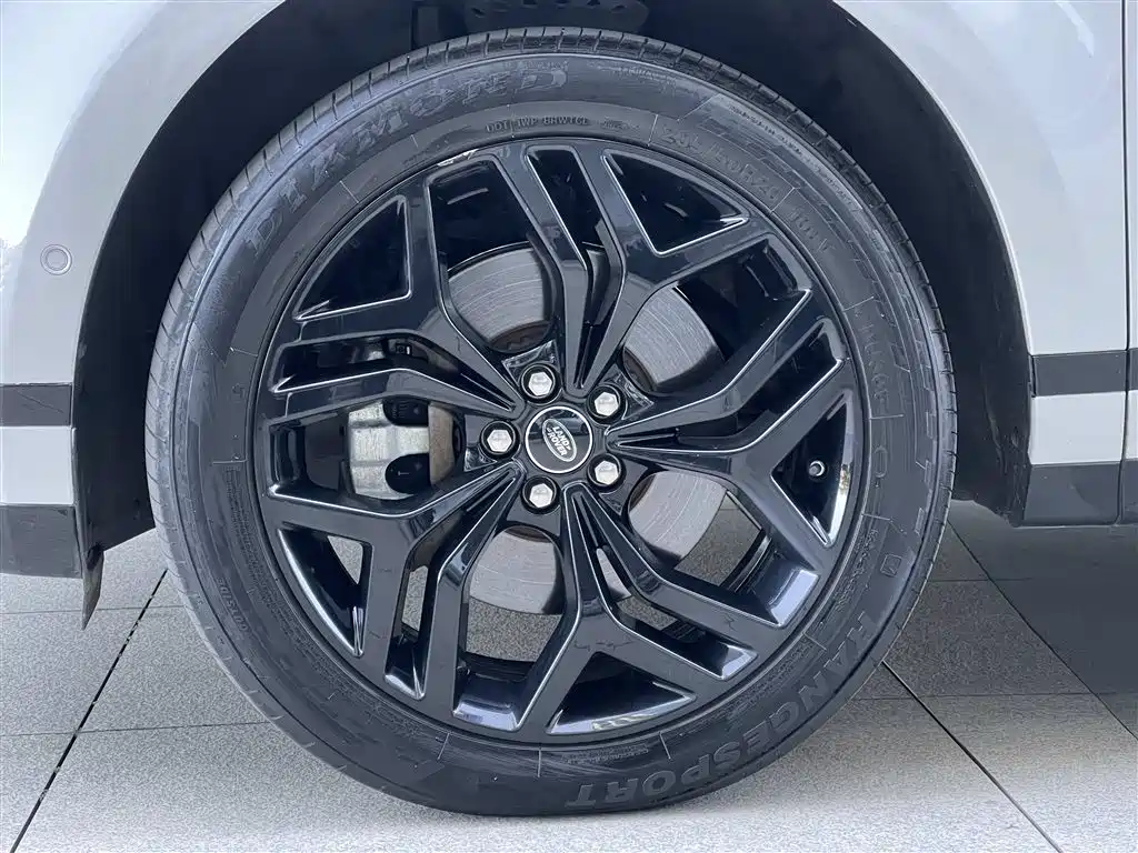 Land Rover Evoque — фото 17