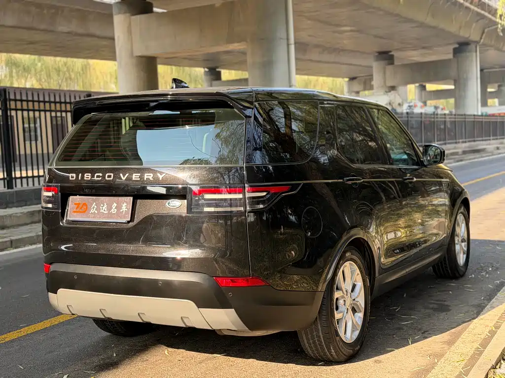 Land Rover Discovery — фото 14