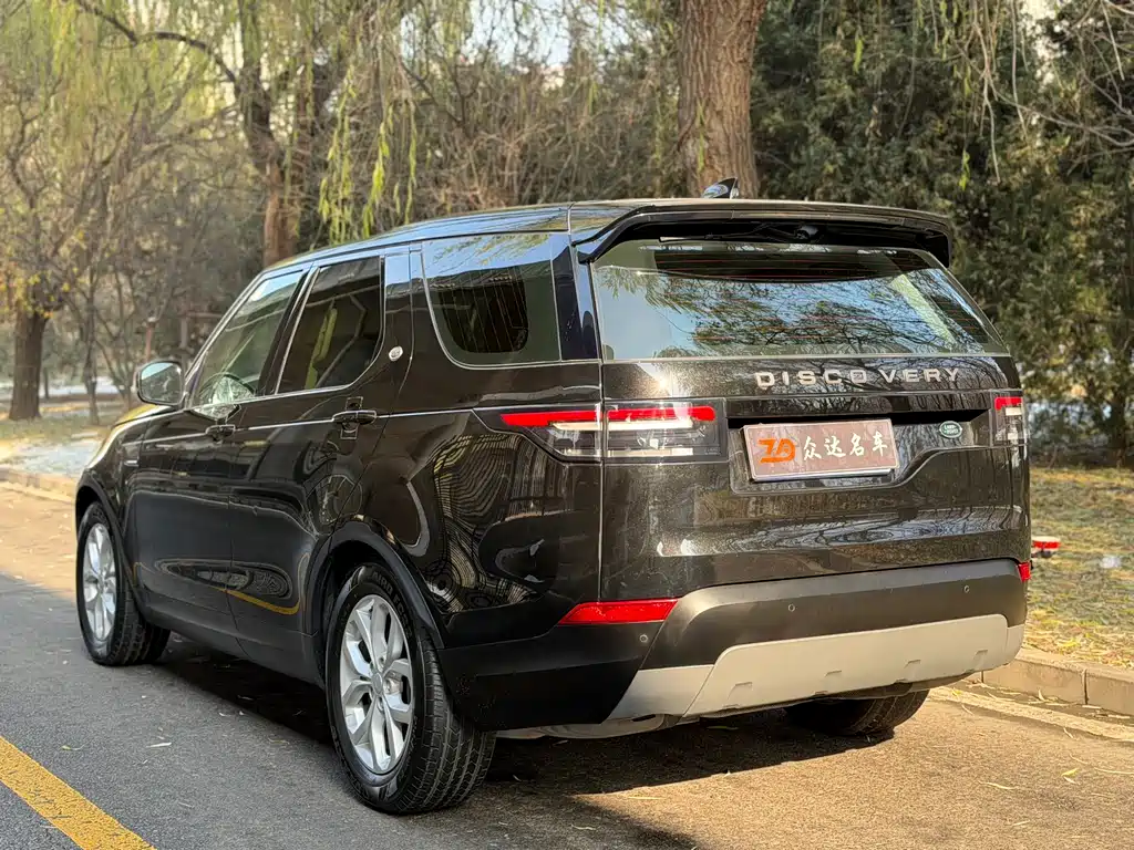 Land Rover Discovery — фото 16