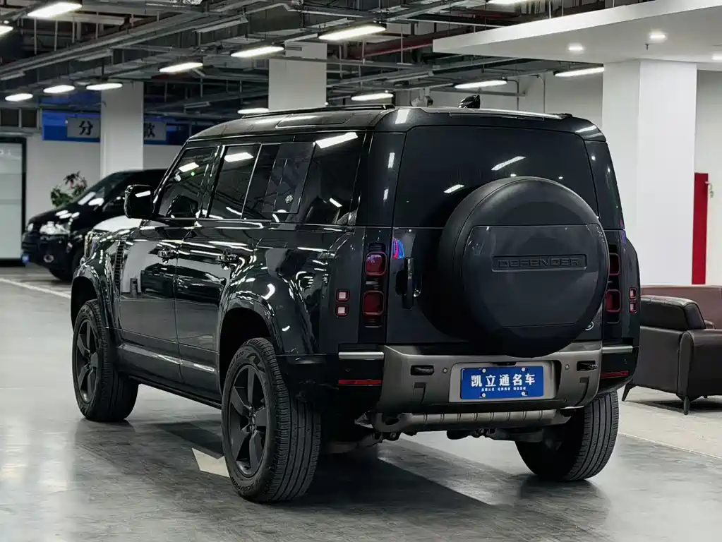 Land Rover Defender — фото 3