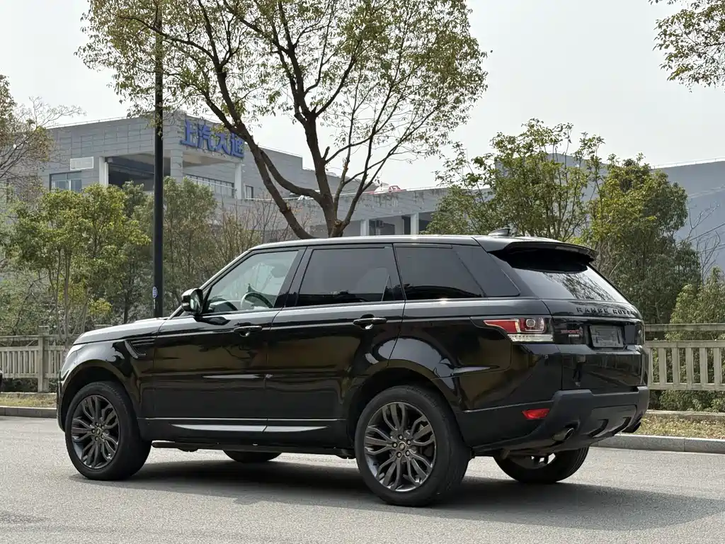 Land Rover Sport — фото 8