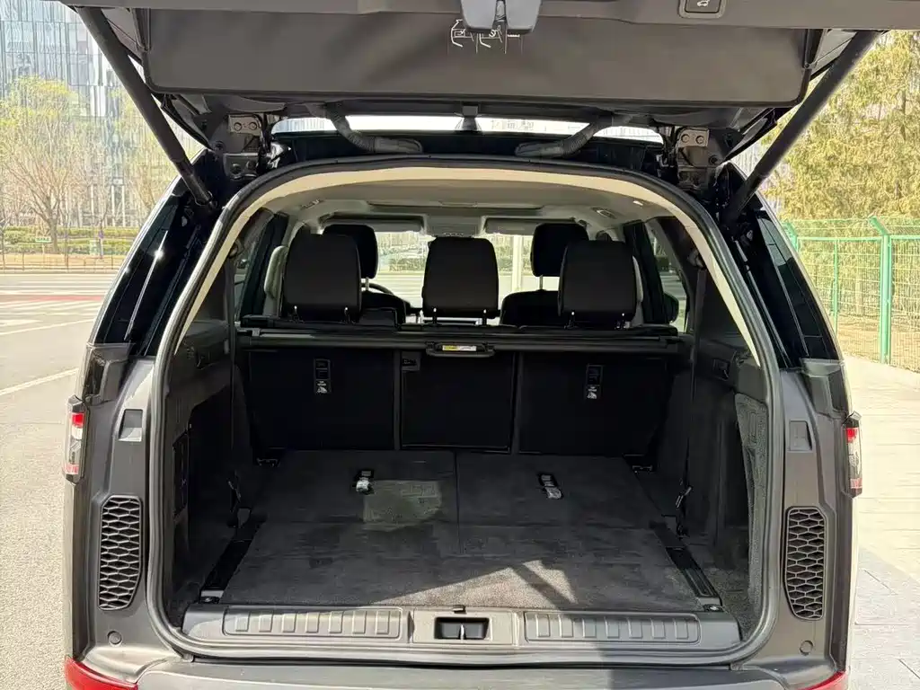 Land Rover Discovery — фото 19