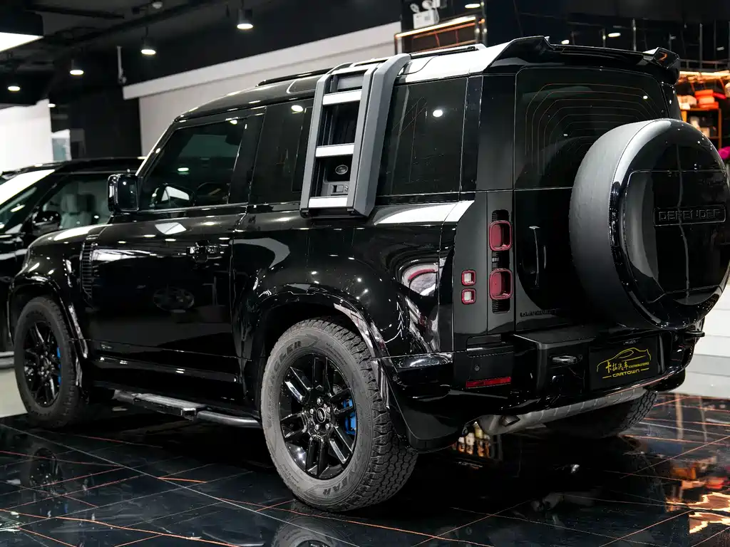 Land Rover Defender — фото 4