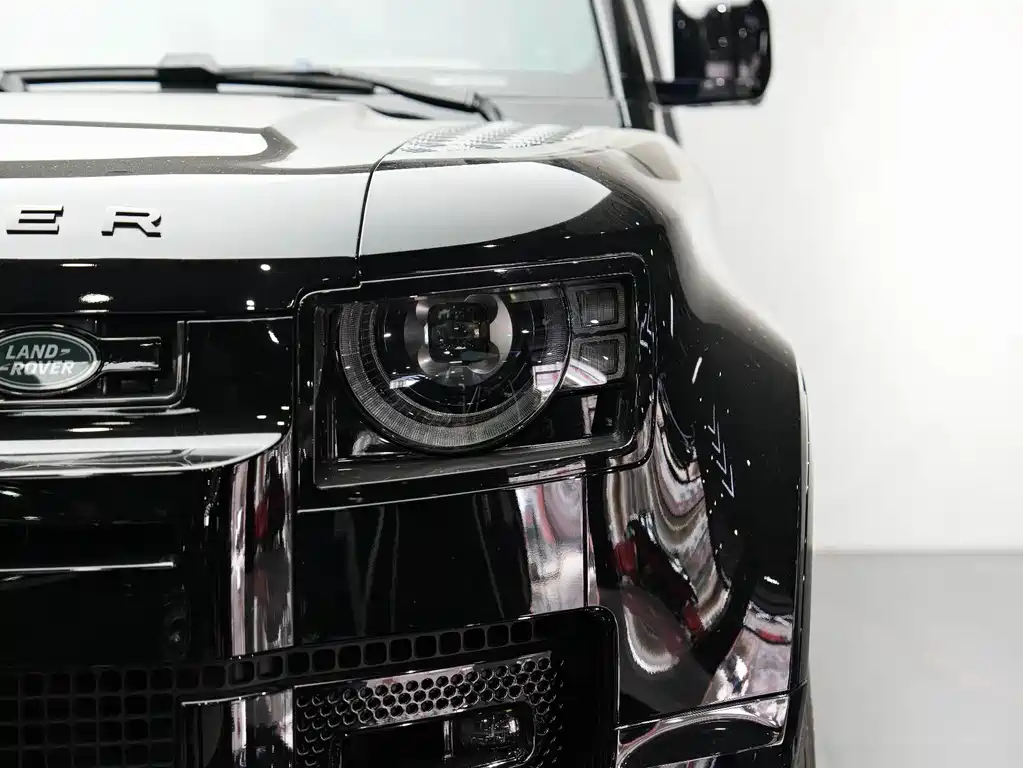 Land Rover Defender — фото 7