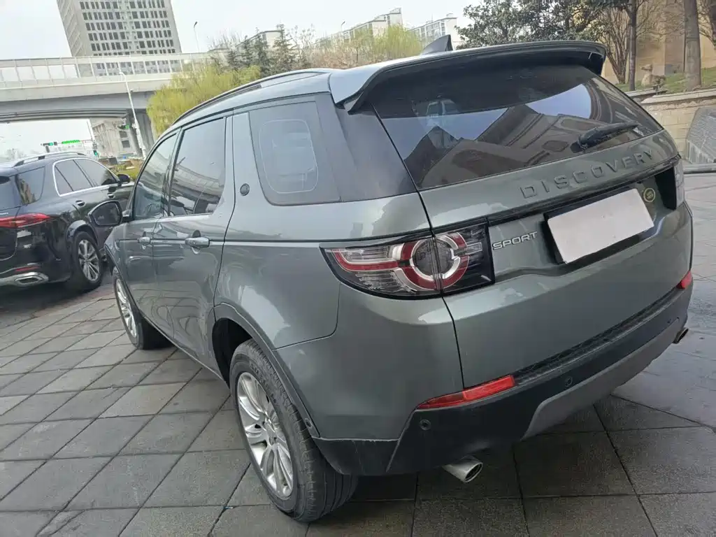 Land Rover Discovery Sport — фото 14