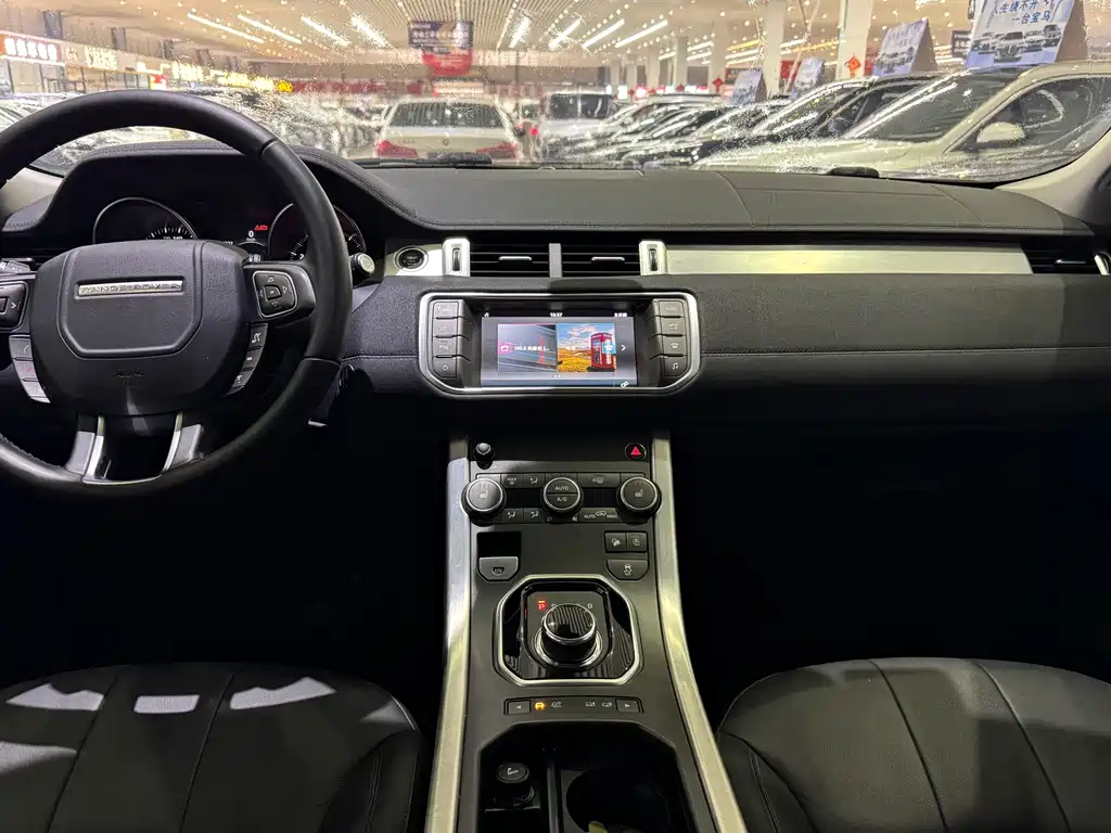 Land Rover Evoque — фото 5