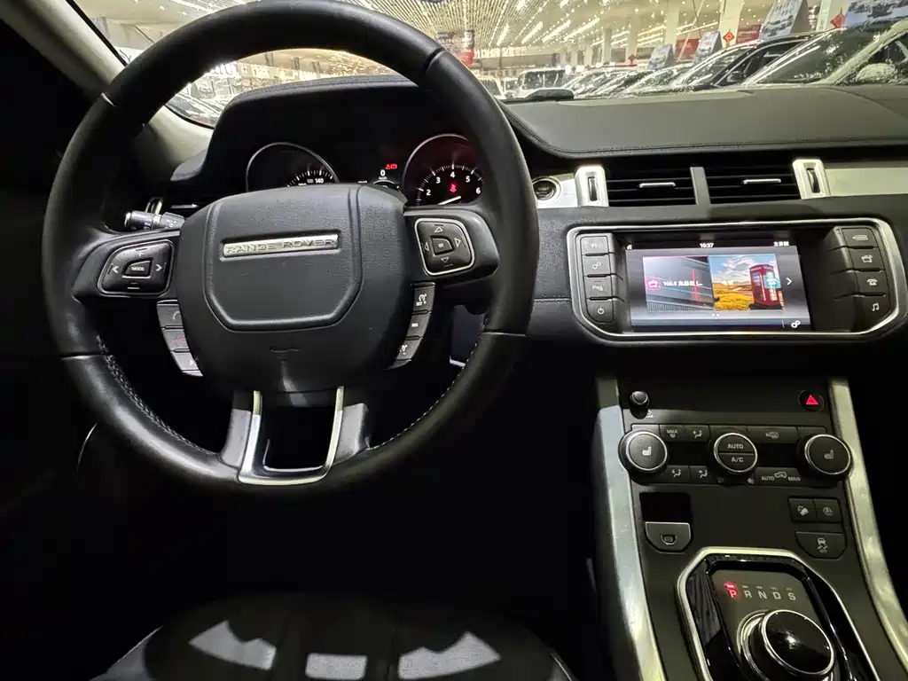 Land Rover Evoque — фото 6