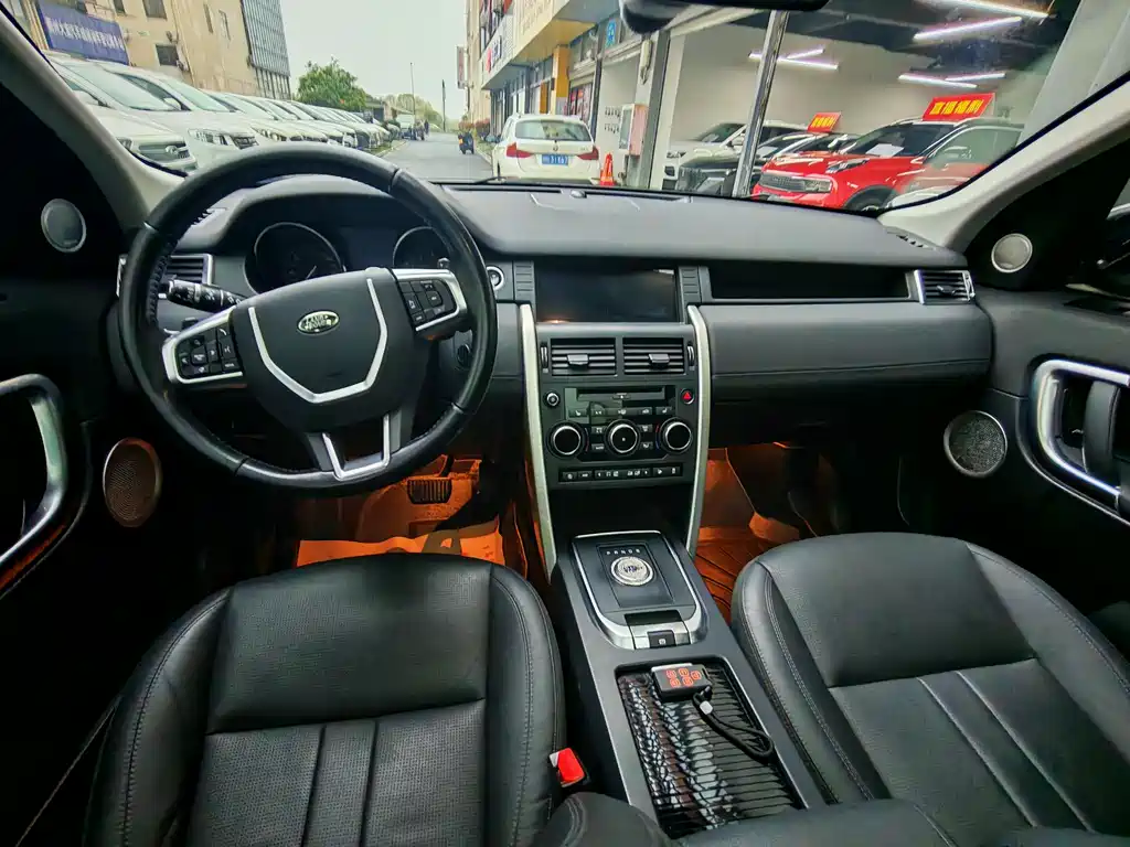 Land Rover Discovery Sport — фото 6