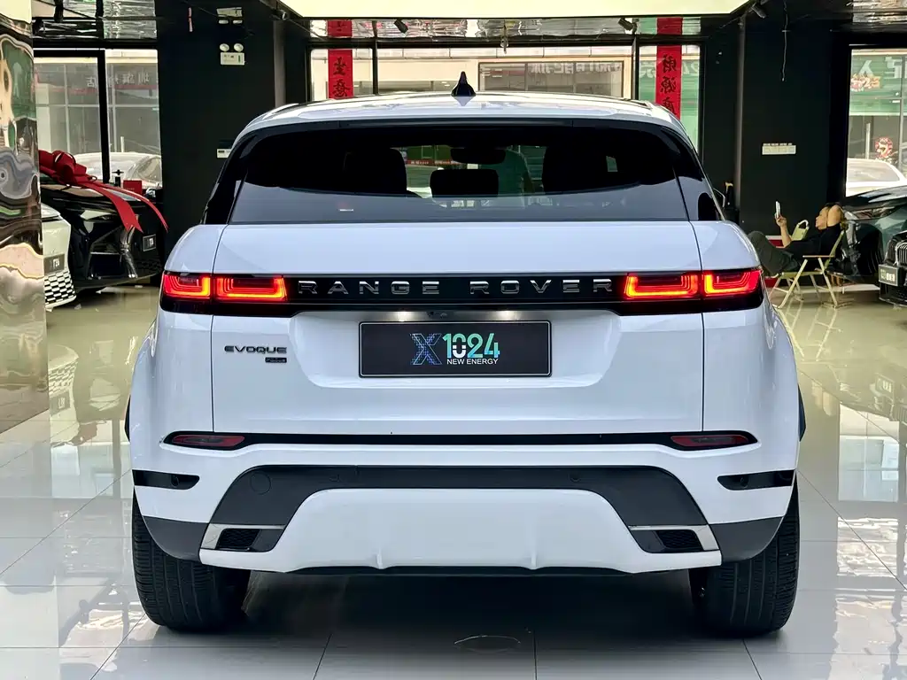 Land Rover Evoque PHEV — фото 5