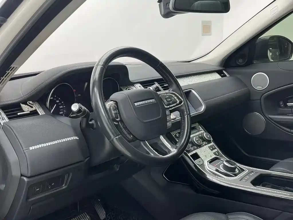 Land Rover Evoque — фото 5