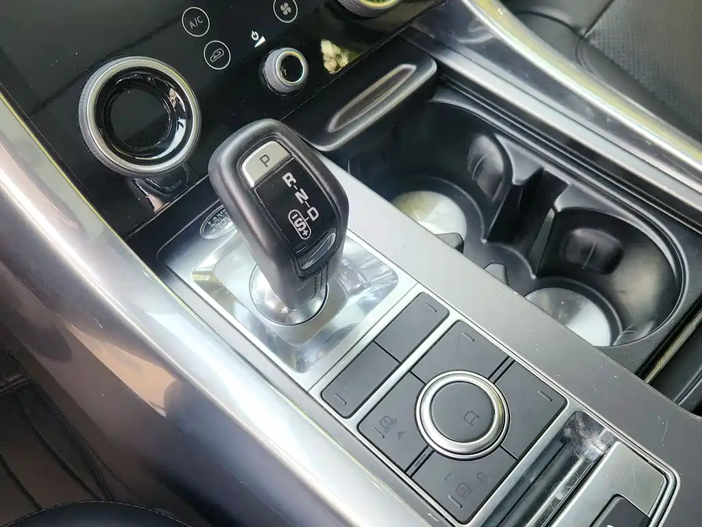 Land Rover Sport — фото 15