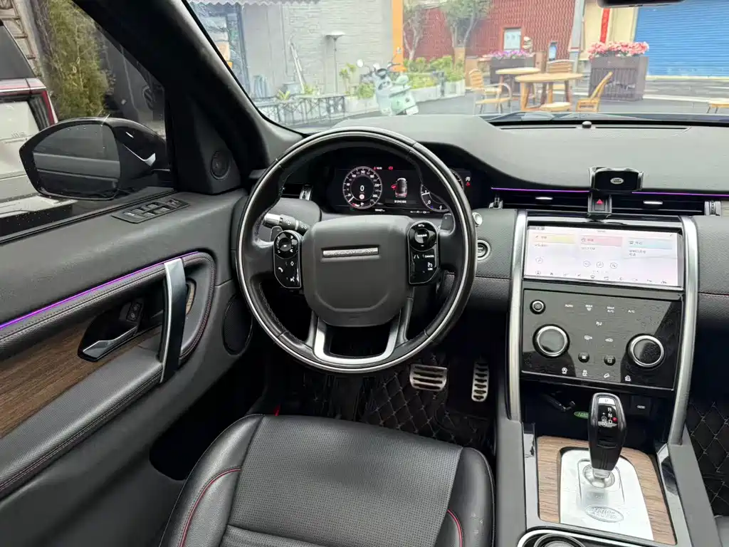 Land Rover Discovery Sport — фото 16