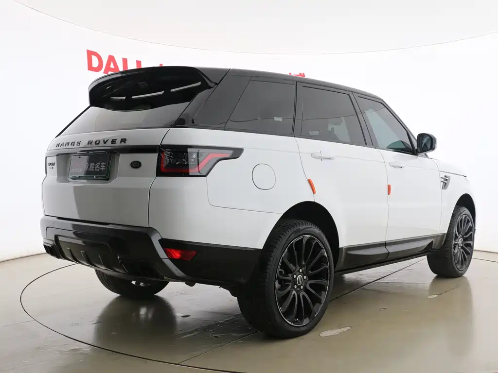 Land Rover Sport PHEV — фото 15