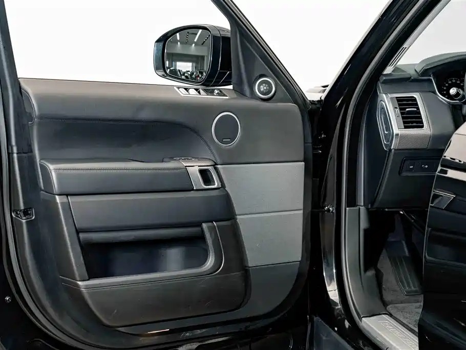Land Rover Sport — фото 18