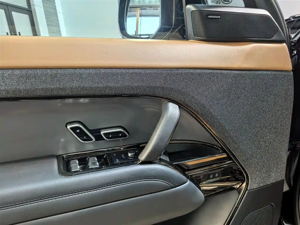 Land Rover Sport — фото 11