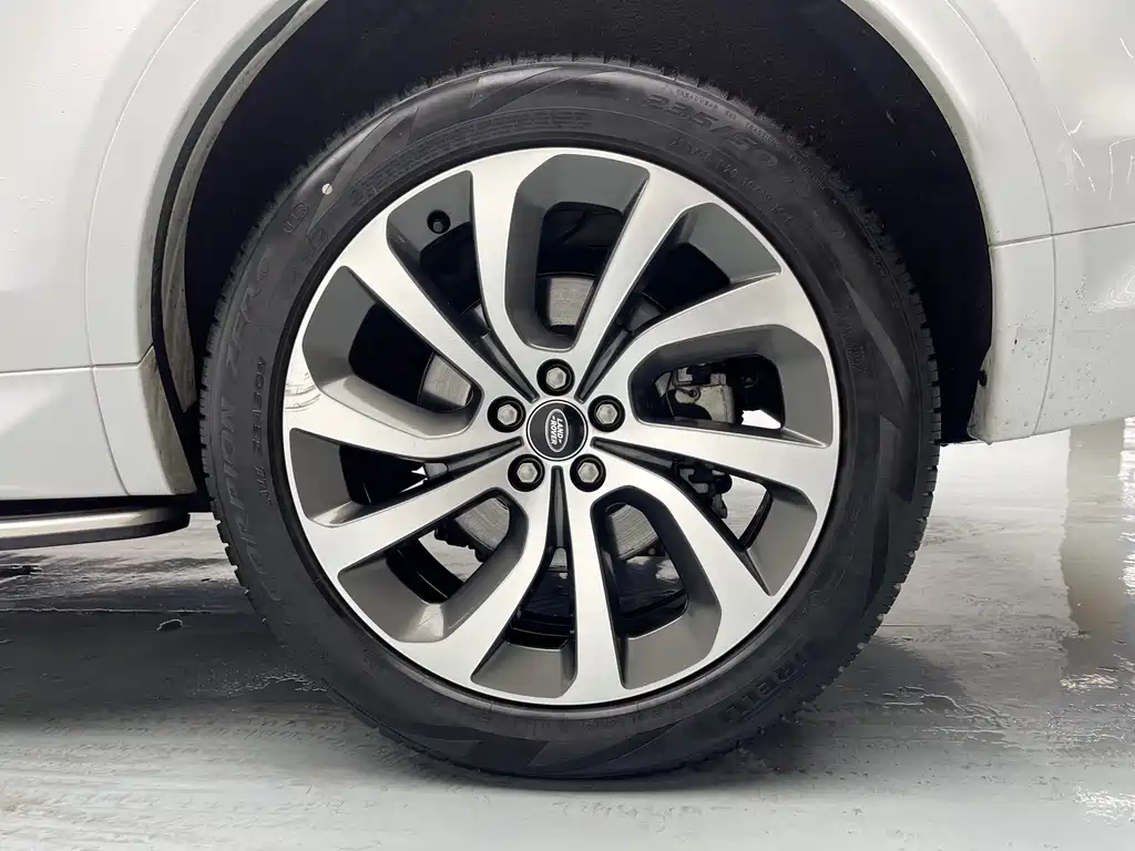 Land Rover Discovery Sport — фото 14
