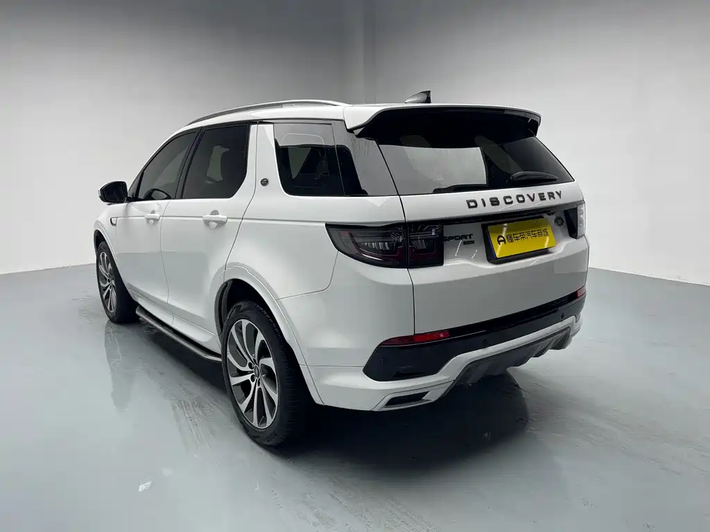 Land Rover Discovery Sport — фото 18