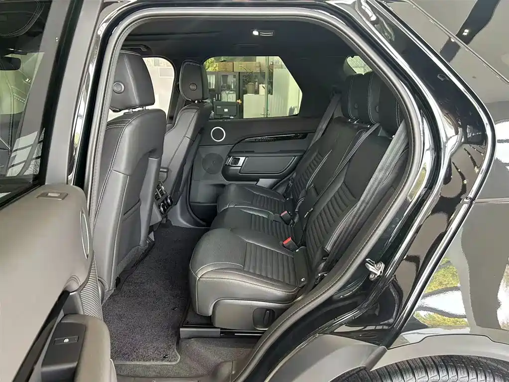 Land Rover Discovery — фото 13