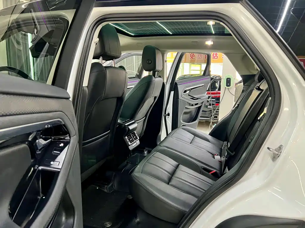 Land Rover Evoque — фото 13