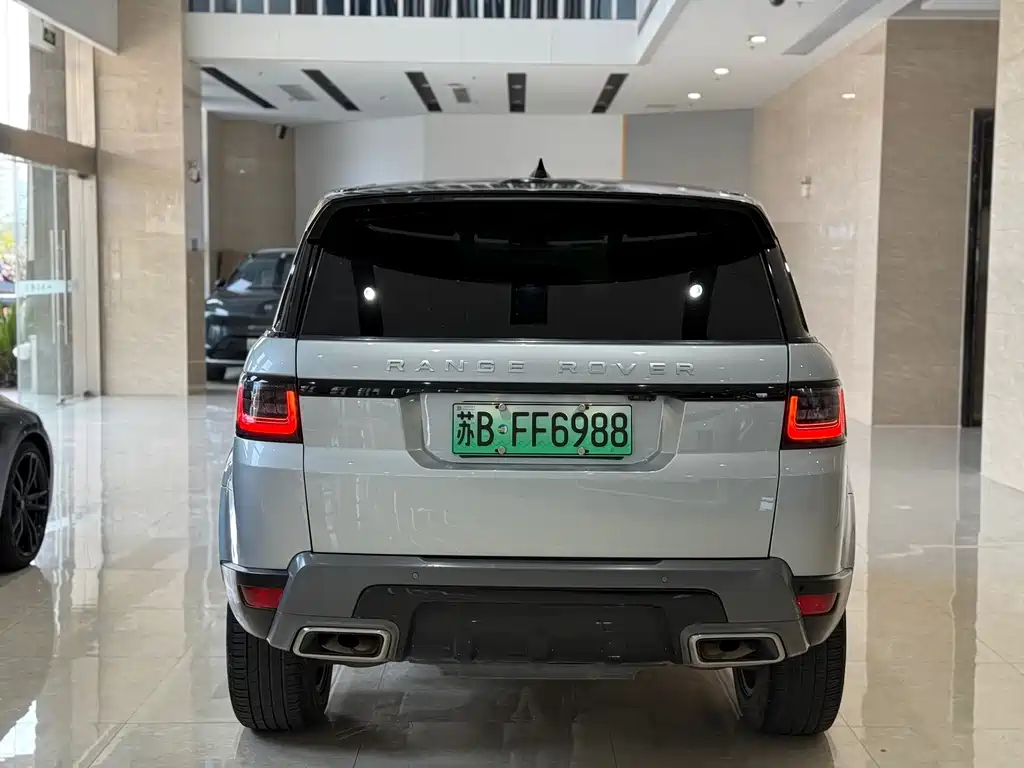 Land Rover Sport PHEV — фото 17