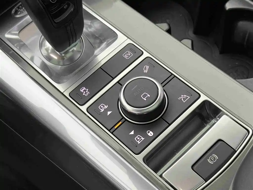 Land Rover Sport PHEV — фото 14
