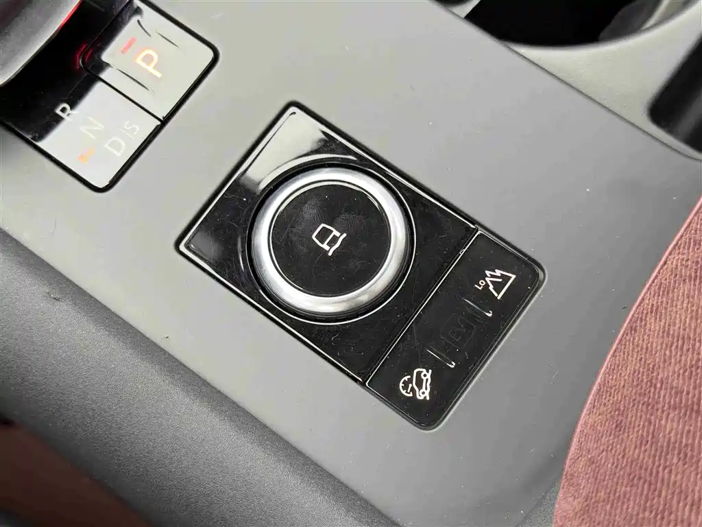 Land Rover Discovery — фото 14