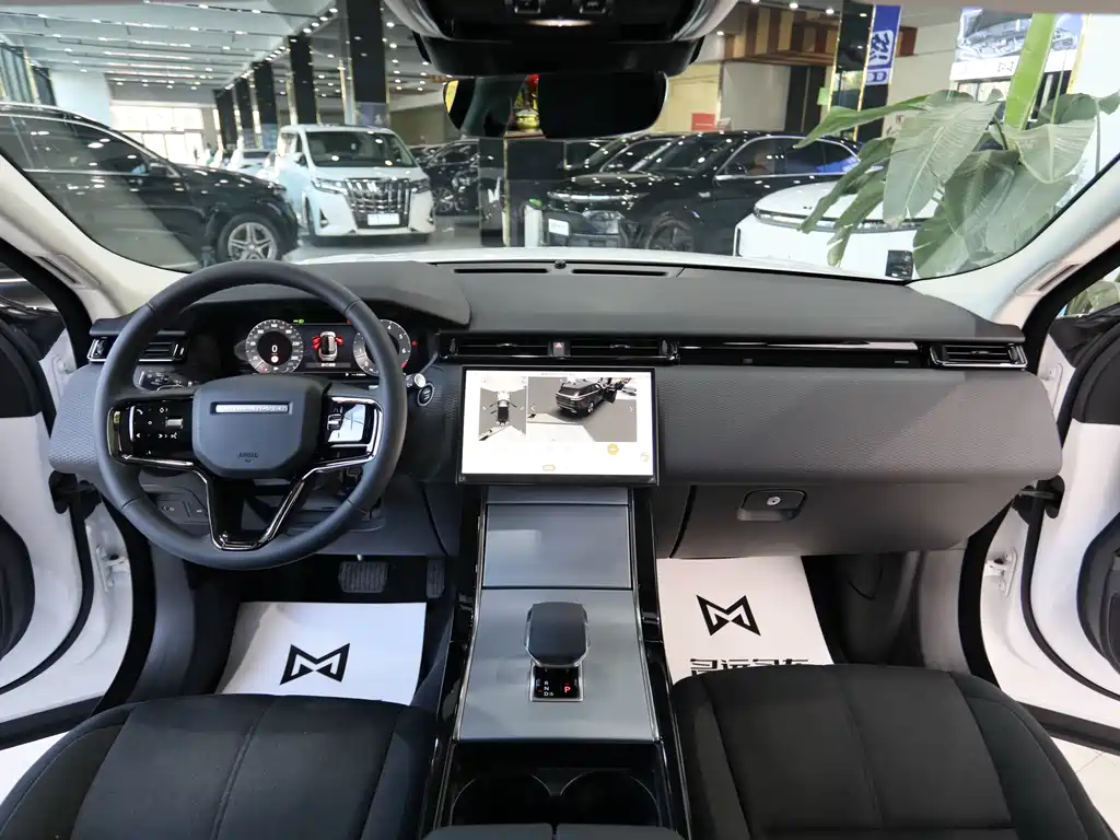 Land Rover Velar — фото 11