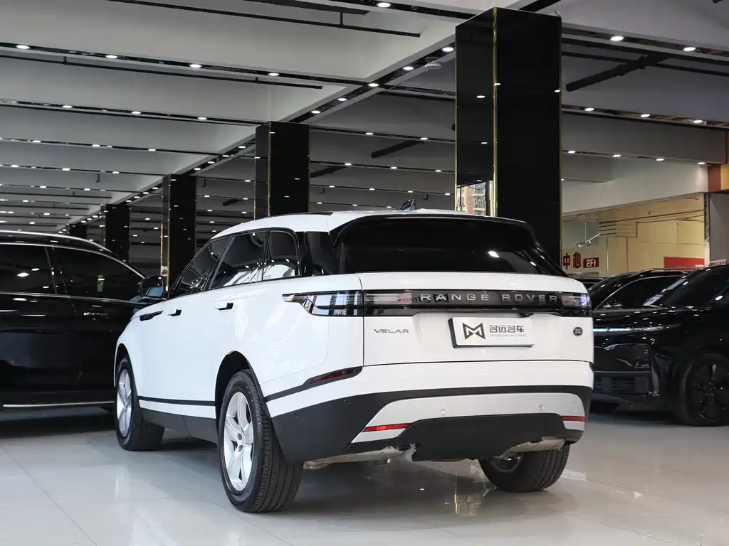 Land Rover Velar — фото 15