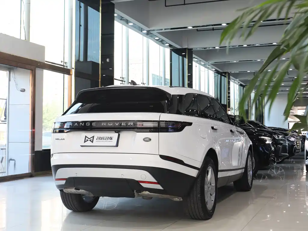 Land Rover Velar — фото 17