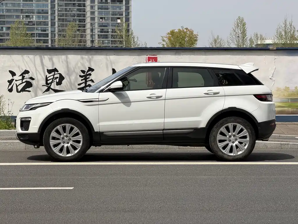 Land Rover Evoque — фото 5