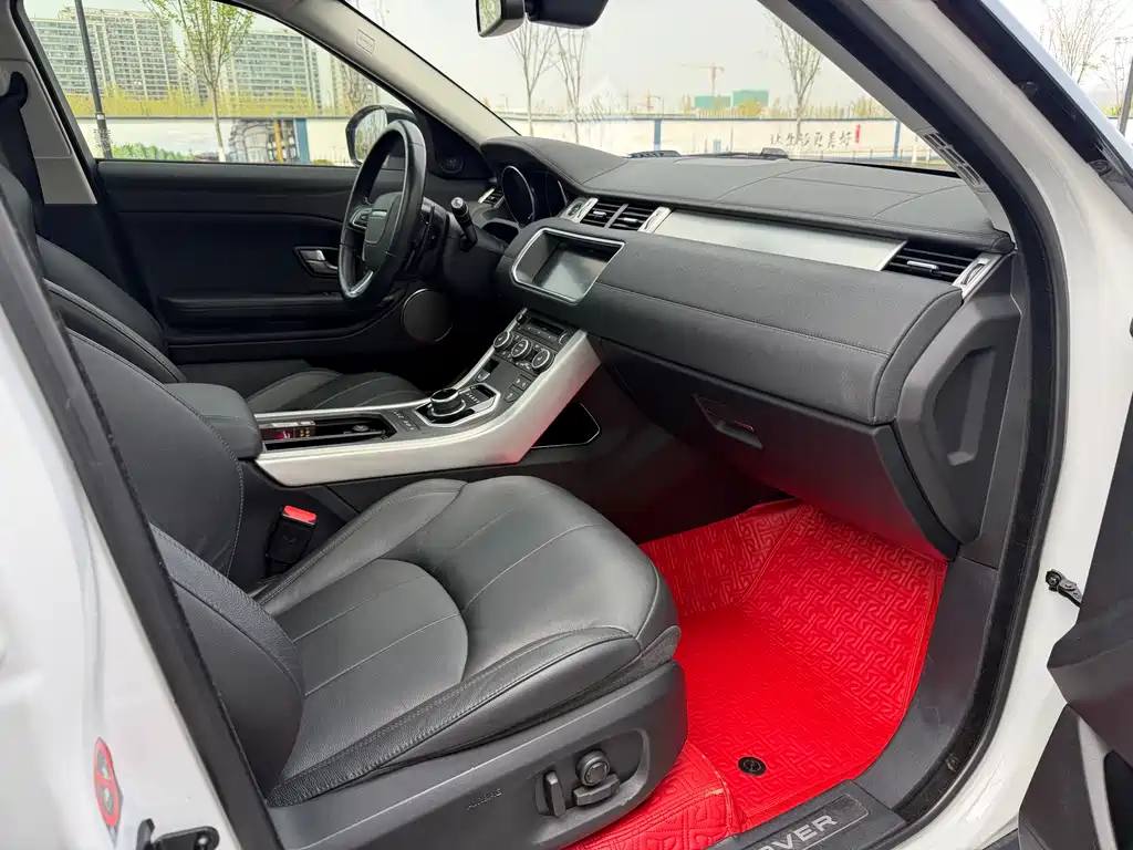 Land Rover Evoque — фото 10