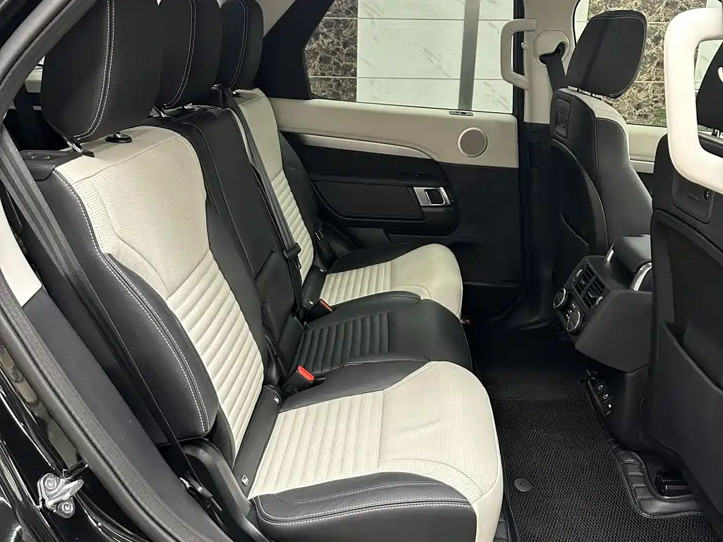 Land Rover Discovery — фото 15